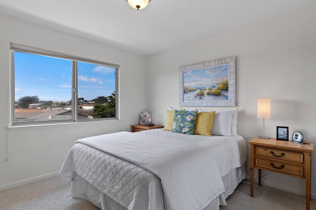 Townhouse for rent at 146 Katerina Lane, Marina, CA 93933