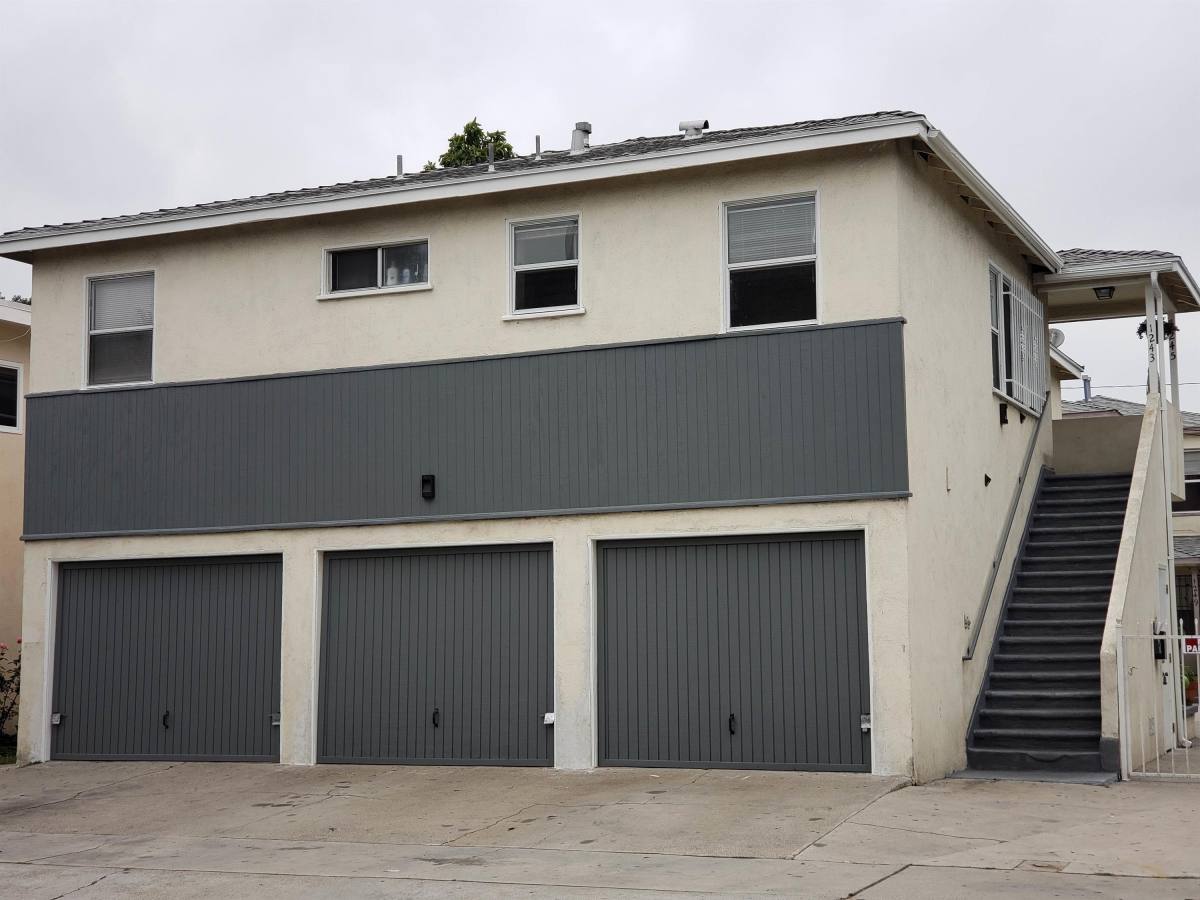 Apartment for rent at 1243 W 19th St, Long Beach, CA 90810