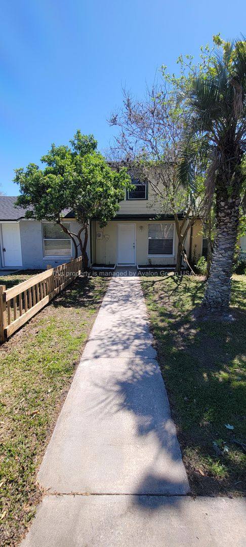 House for rent at 2648 Sunrise Village Dr #B, Orange Park, FL 32065