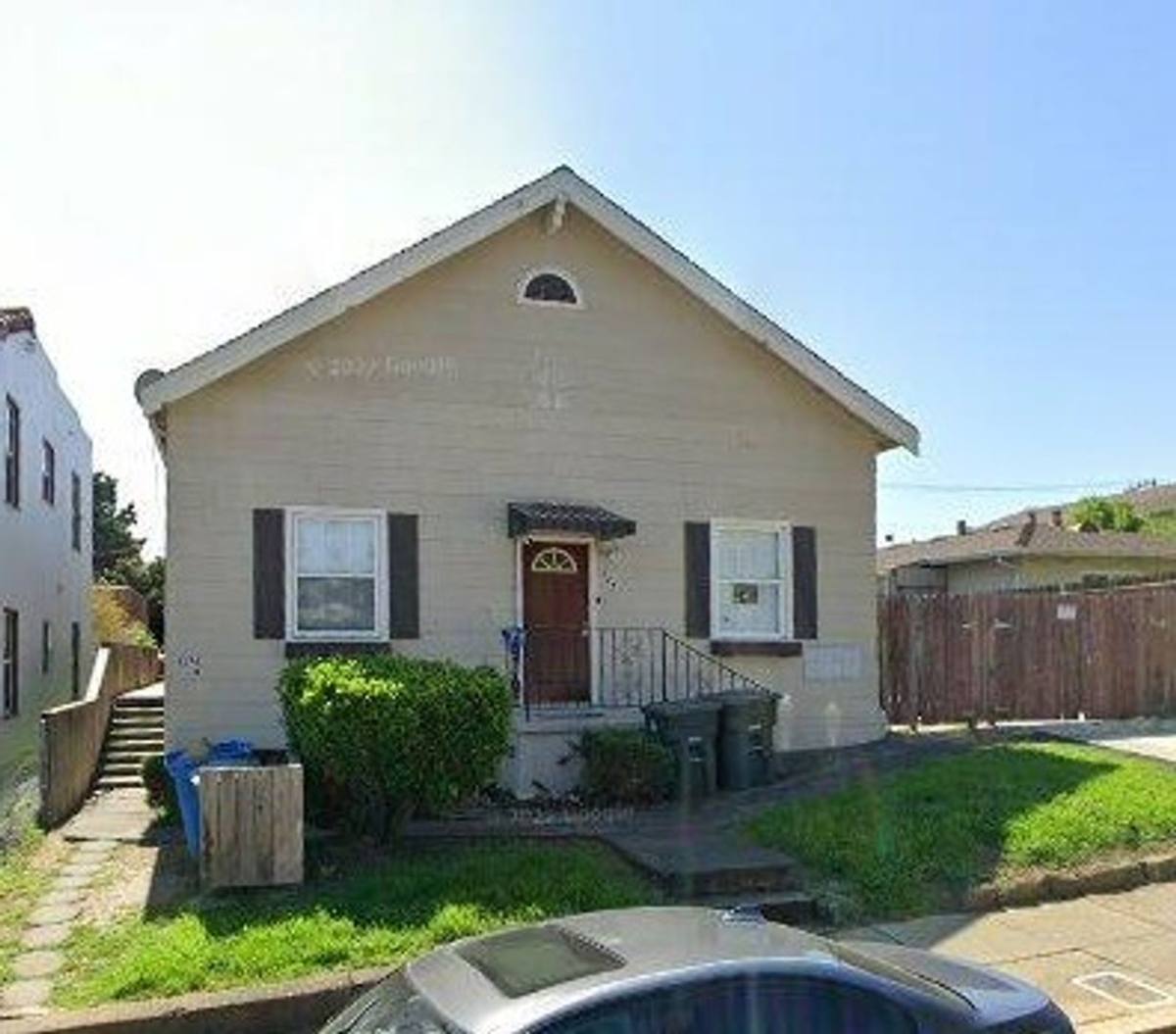 Apartment for rent at 827 Pennsylvania St, Vallejo, CA 94590