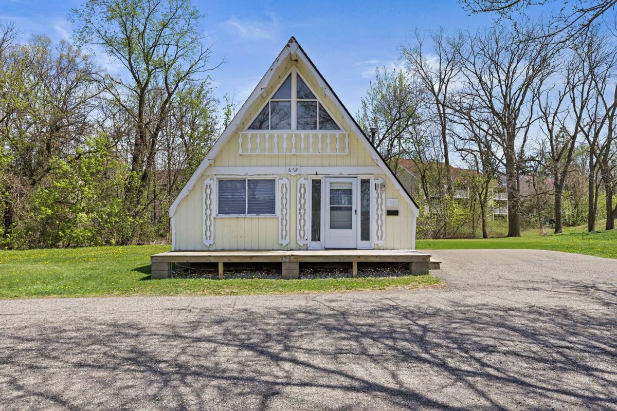 Apartment for rent at 660 & 672 Flint Rd, Brighton, MI 48116