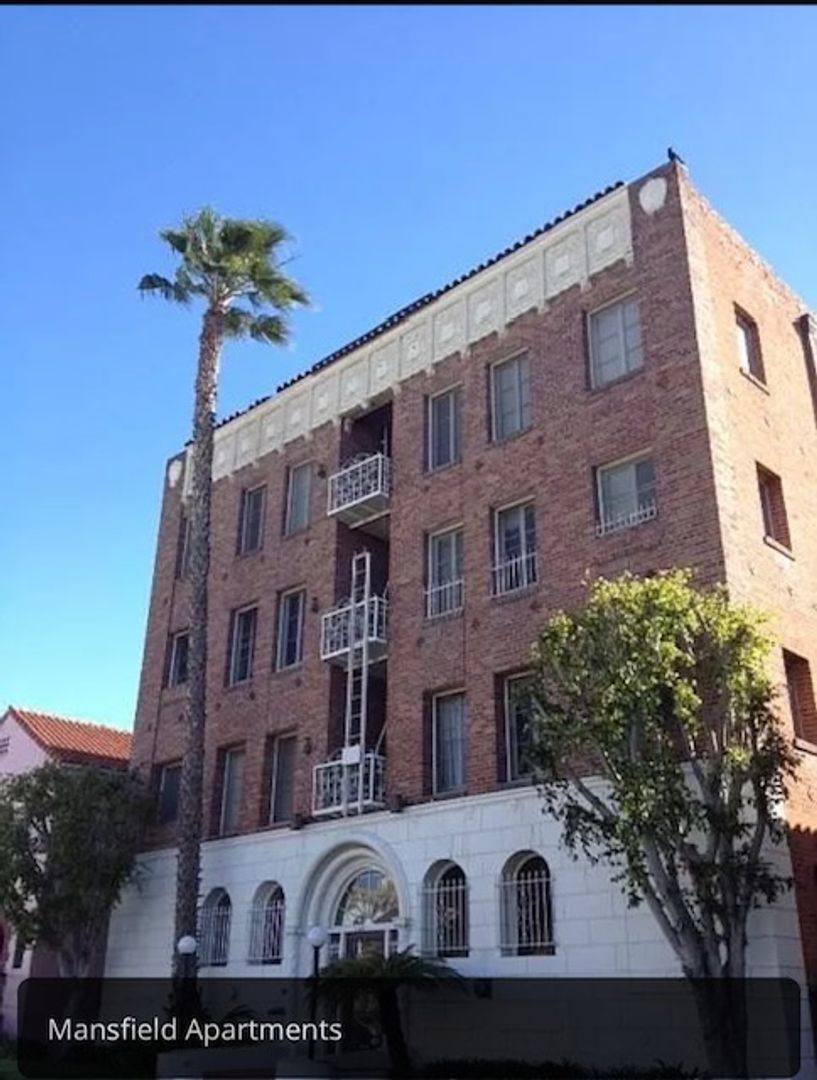 732 S Mansfield Ave, Los Angeles, CA 90036