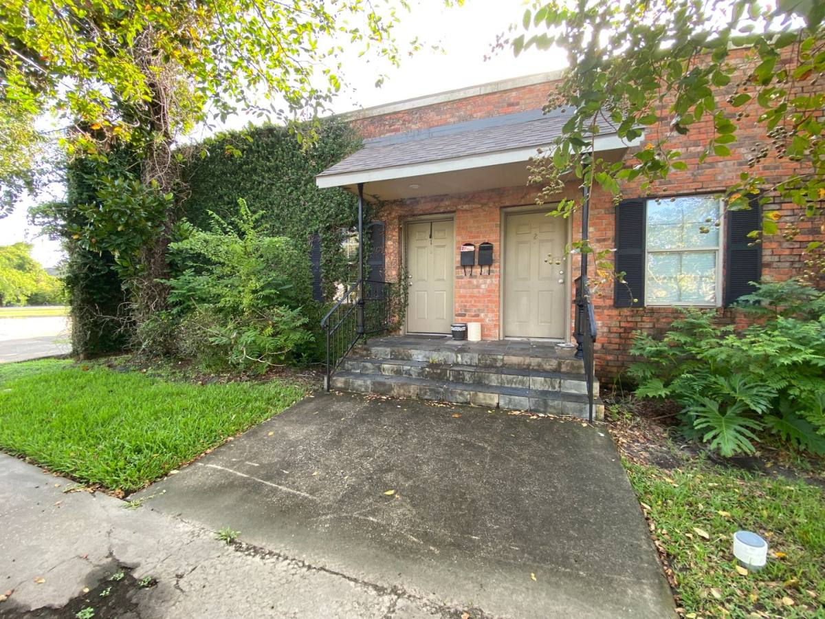 Apartment for rent at 1605 W Common, Lake Charles, LA 70601