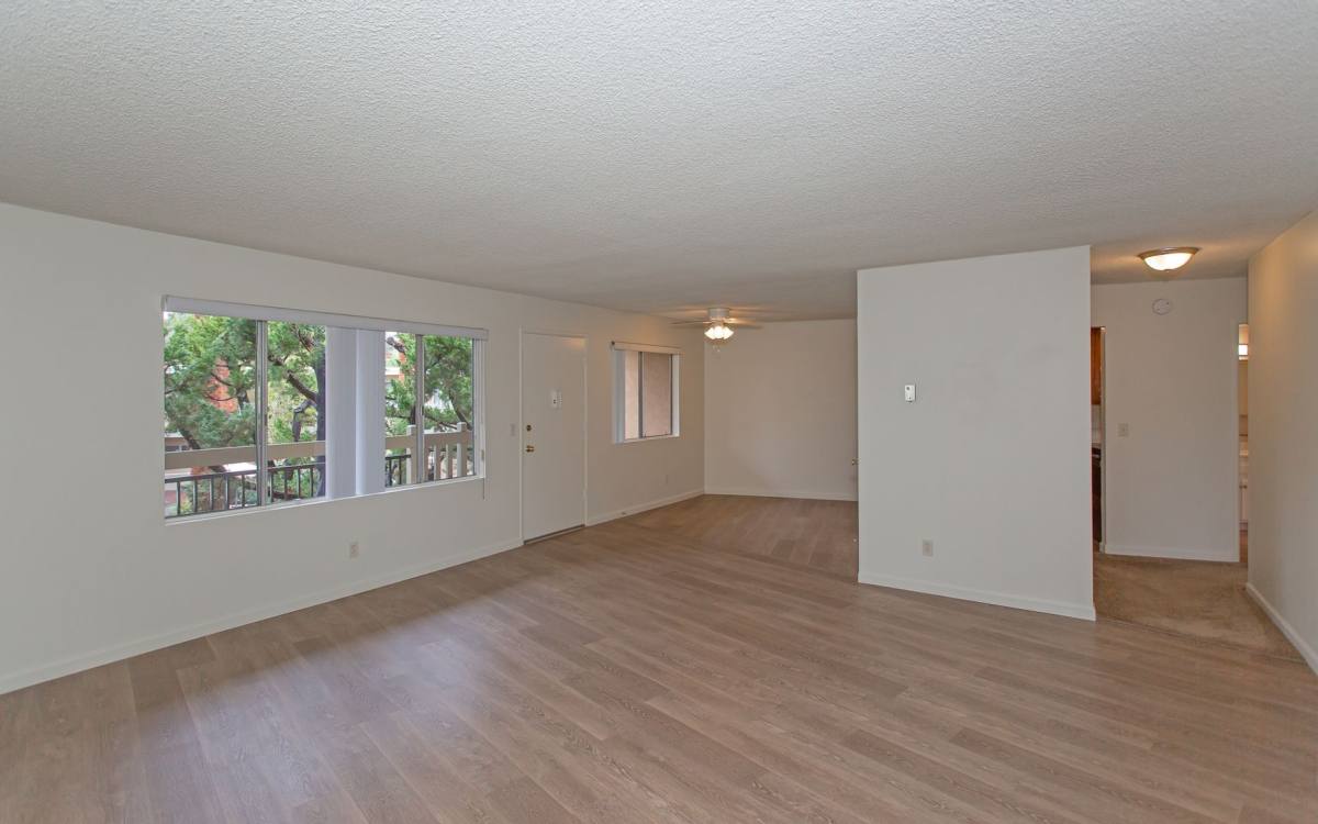 Apartment for rent at 1025 Meadowlake Dr, Vista, CA 92084