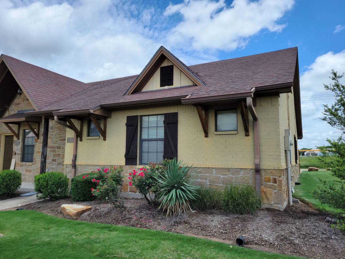 Townhouse for rent at 3306 General Parkway, College Station, TX 77845