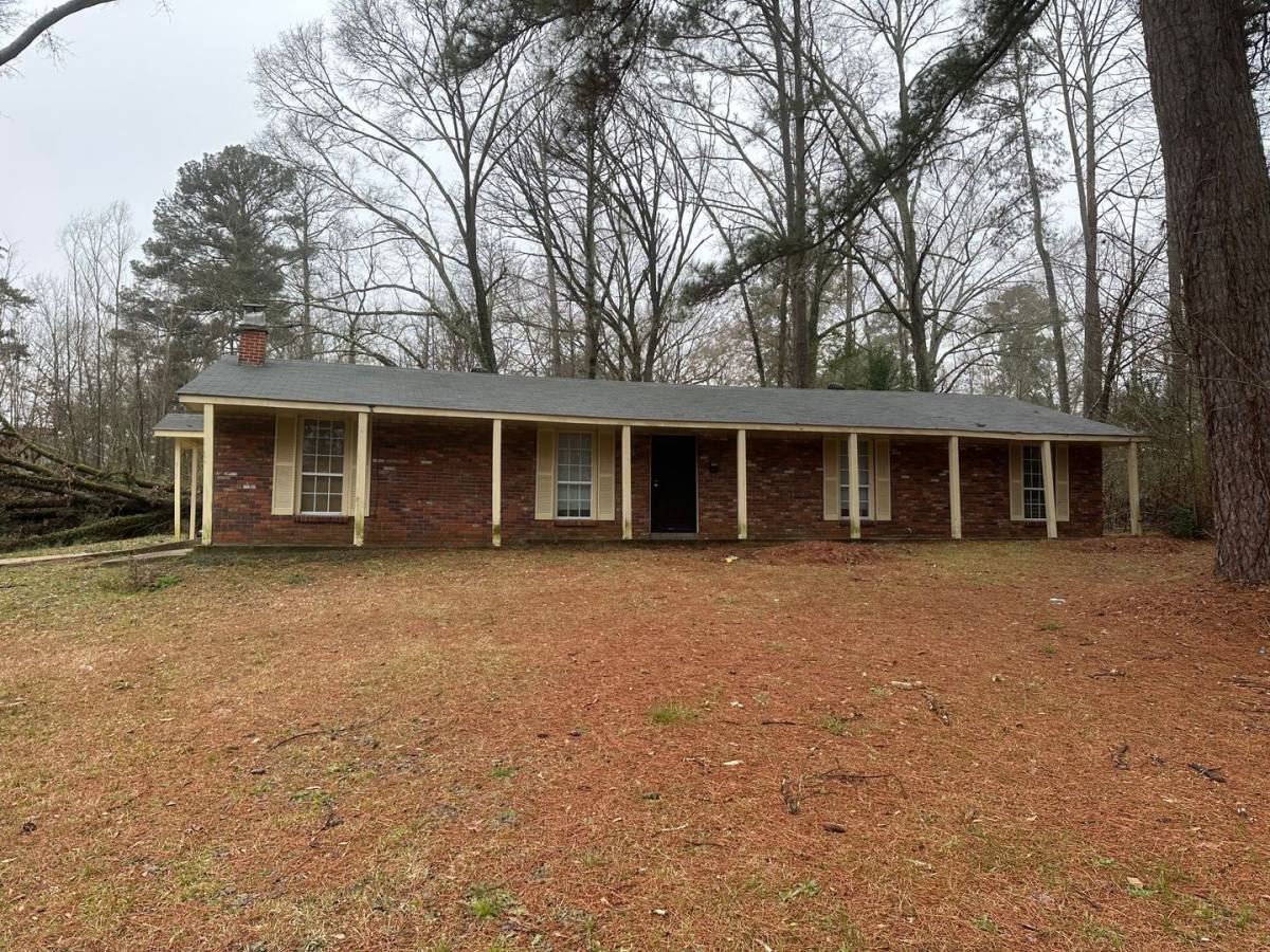 House for rent at 2802 Tara Rd, Jackson, MS 39212