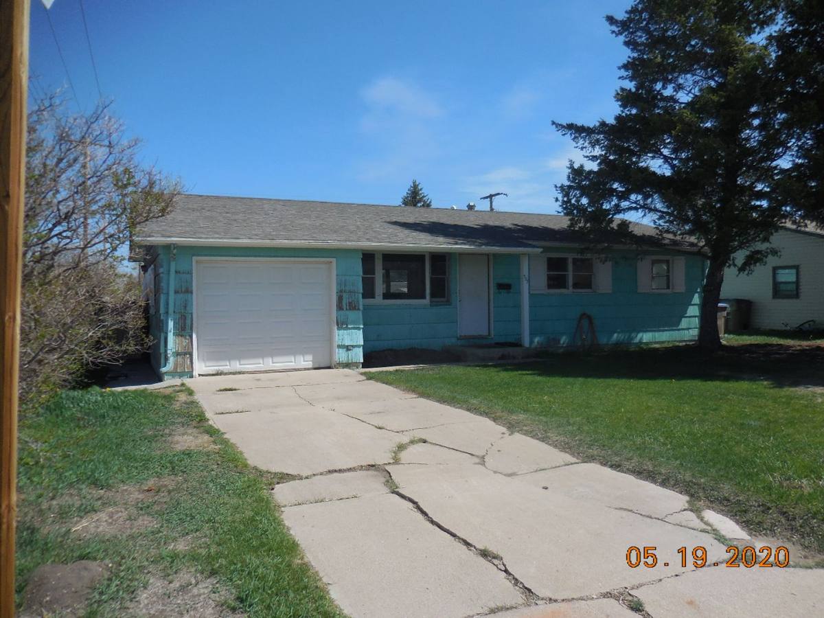 Apartment for rent at 903 Sanders, Laramie, WY 82070