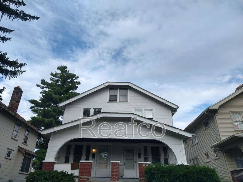 House for rent at 206 N Harris Ave, Columbus, OH 43204