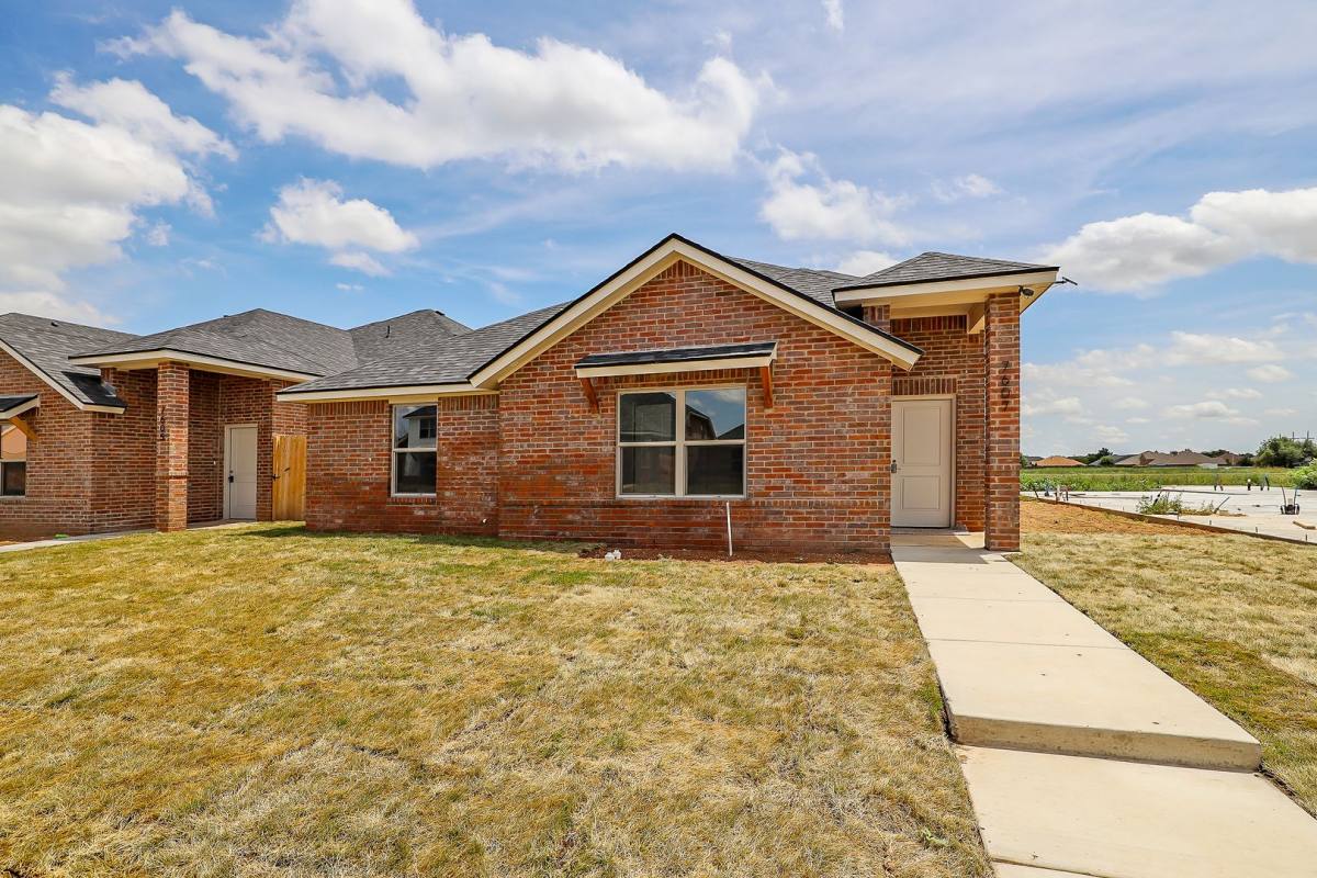 House for rent at 7607 Woodford Ave, Amarillo, TX 79110
