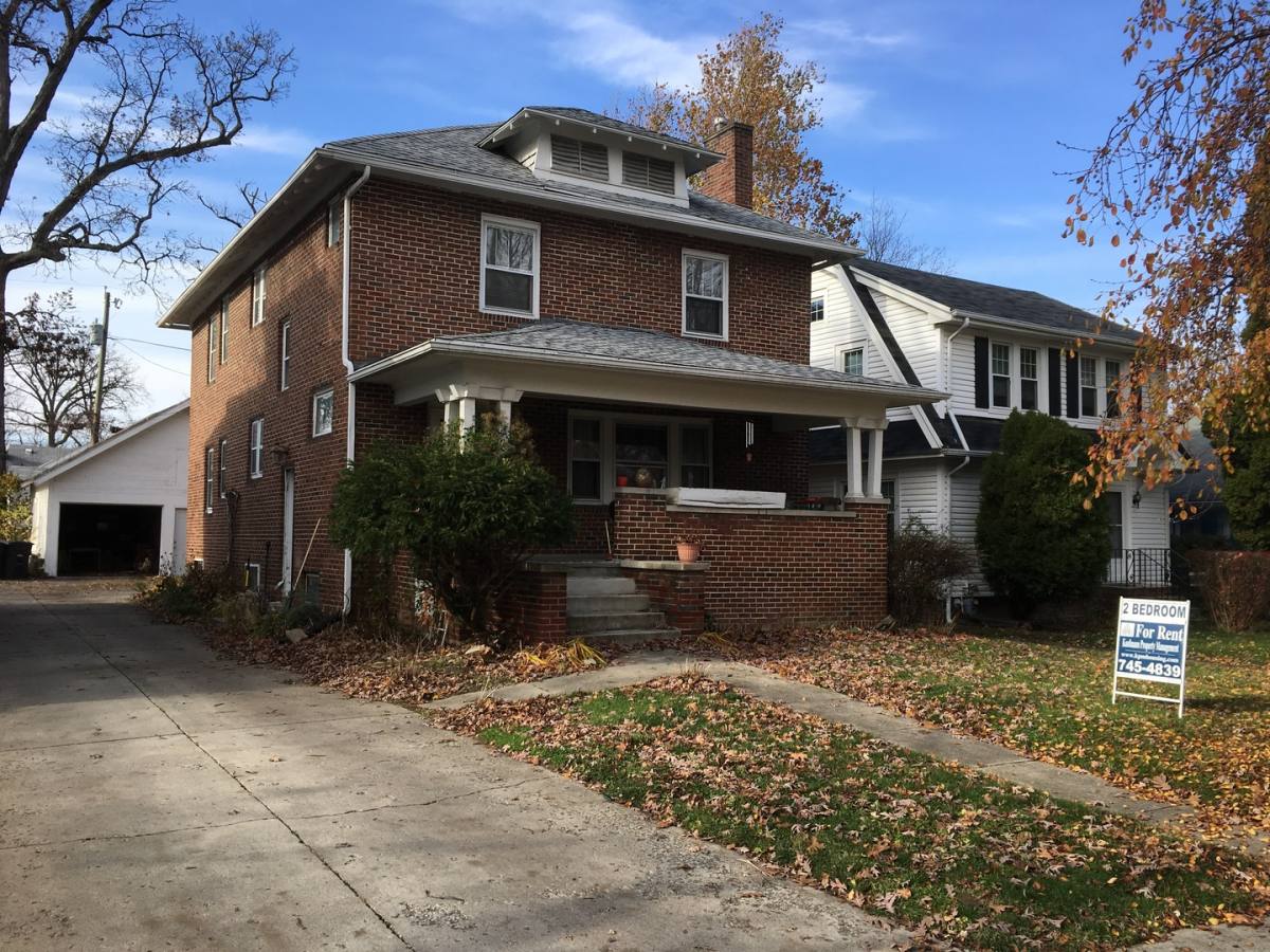Apartment for rent at 3714 S Wayne Ave, Fort Wayne, IN 46807