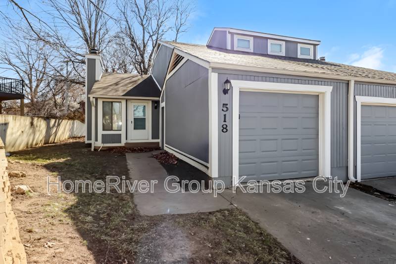 House for rent at 518 NW Valleybrook Rd, Blue Springs, MO 64014