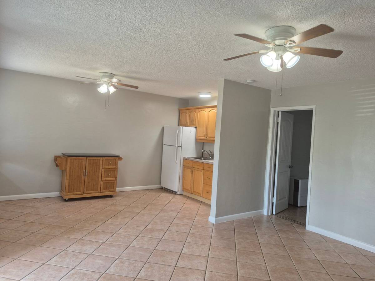 Apartment for rent at 2621 NE 1st St, Pompano Beach, FL 33062