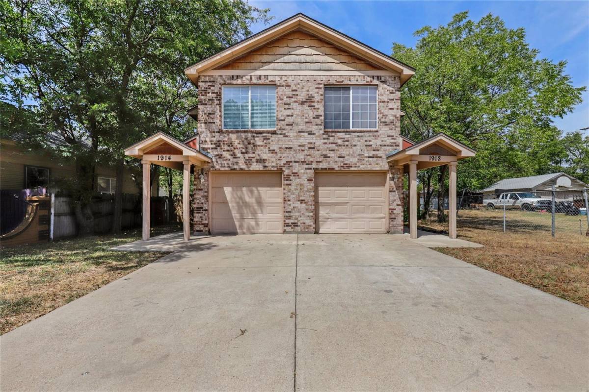 House for rent at 1912 May St, Fort Worth, TX 76110