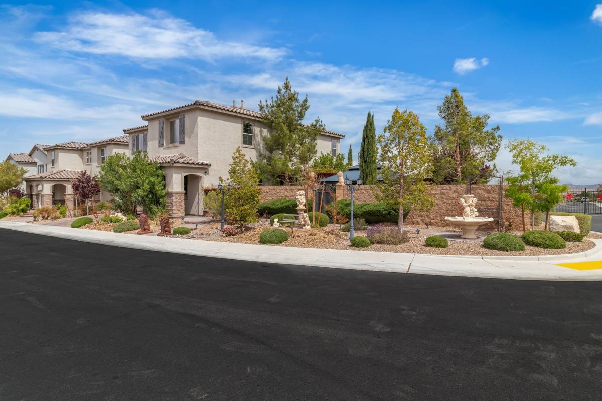 House for rent at 10988 Wonder Hills St, Las Vegas, NV 89141