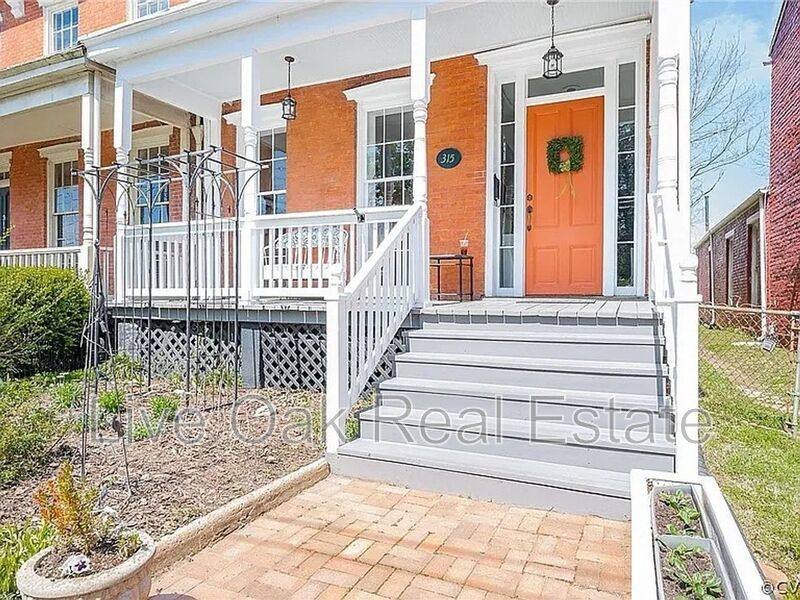 House for rent at 315 Grove Ave, Petersburg, VA 23803