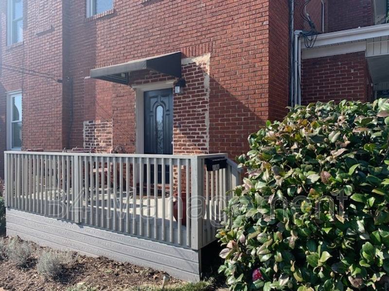 Apartment for rent at 668 E Main St #B, Spartanburg, SC 29302