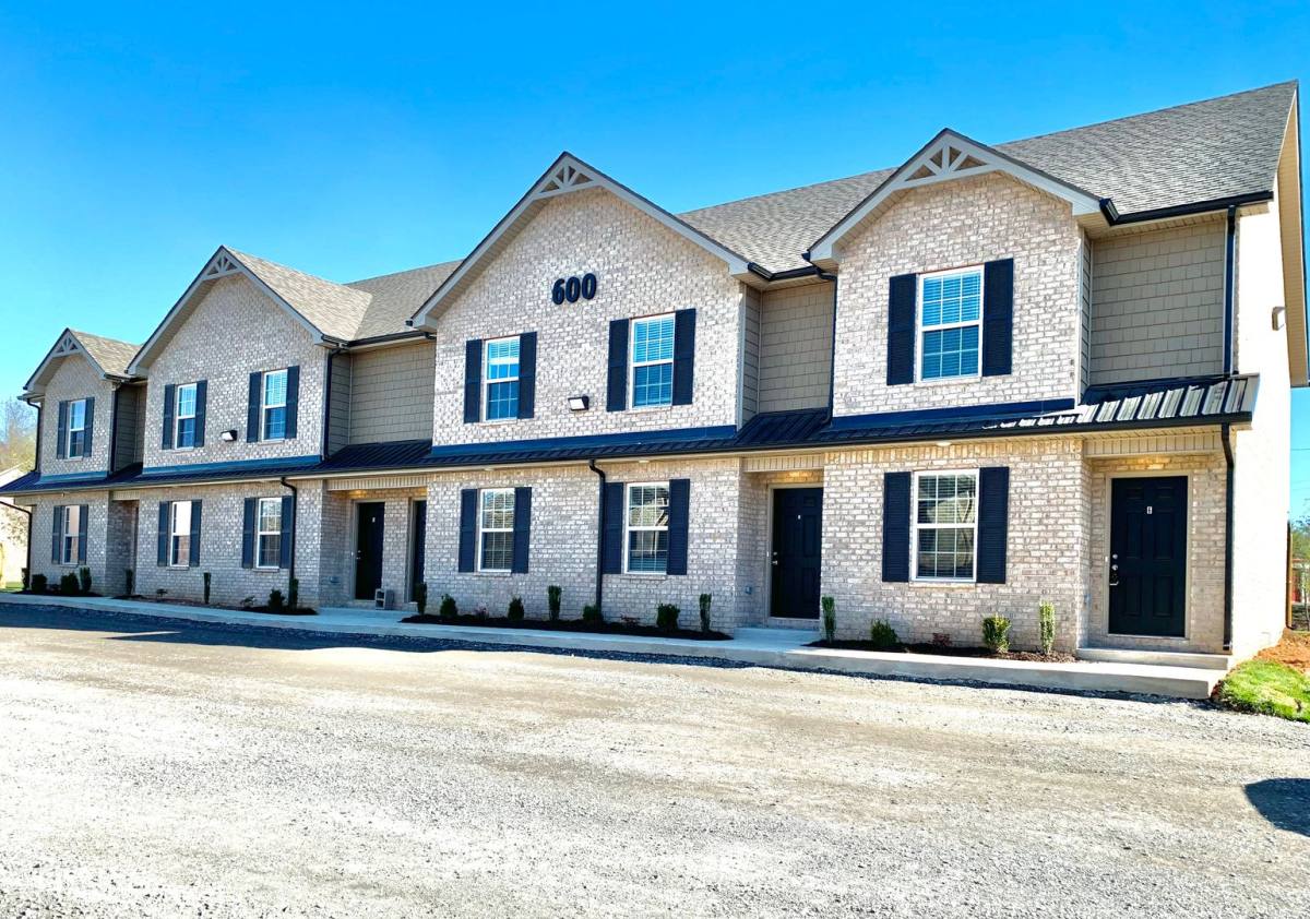 Townhouse for rent at 915 Sinclair Dr, Clarksville, TN 37042