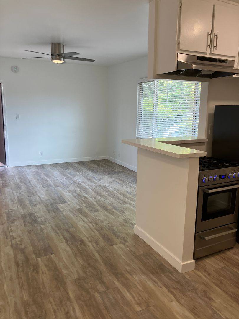 Apartment for rent at 12706 Venice Blvd, Los Angeles, CA 90066