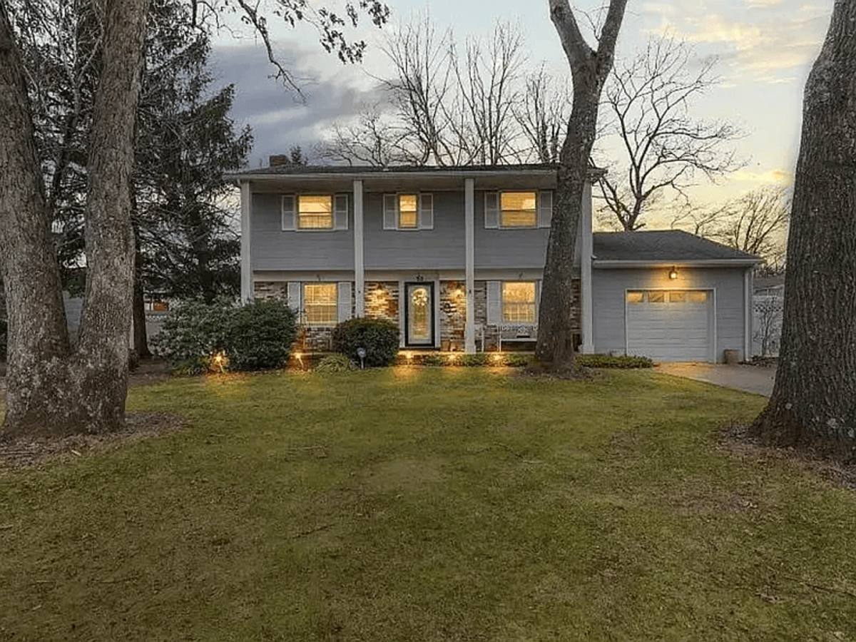 House for rent at 53 Woodridge Ave, Toms River, NJ 08753