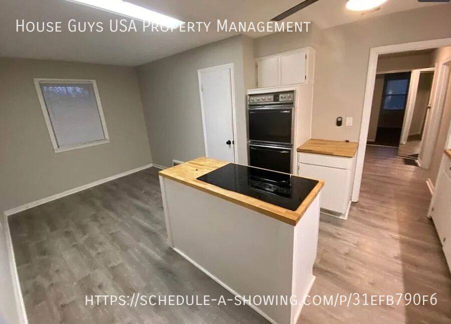 4616 E Linwood Blvd, Kansas City, MO 64128