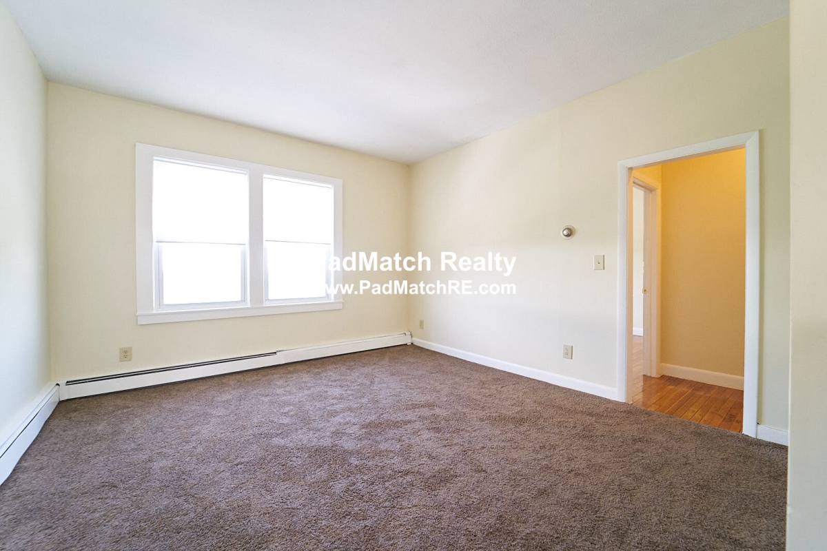Apartment for rent at 10 Hyde Park Ave #3, Jamaica Plain, MA 02130