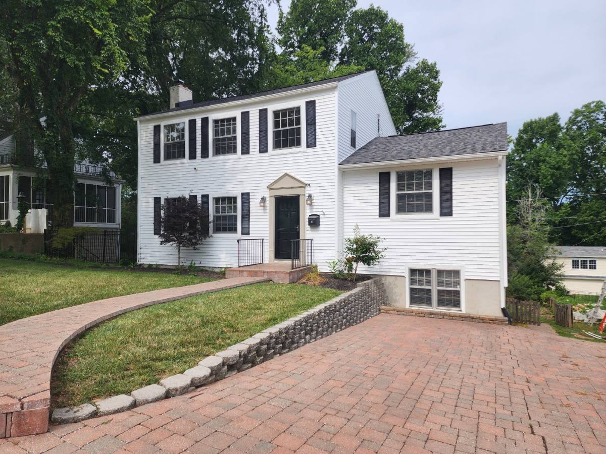 House for rent at 165 E Glenwood Dr, Clarksville, TN 37040