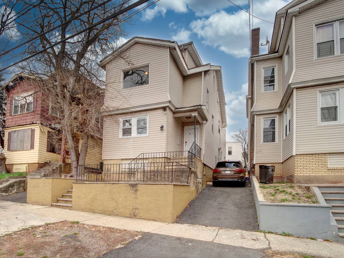 Apartment for rent at 49 Parkview Terrace #2, Newark, NJ 07112