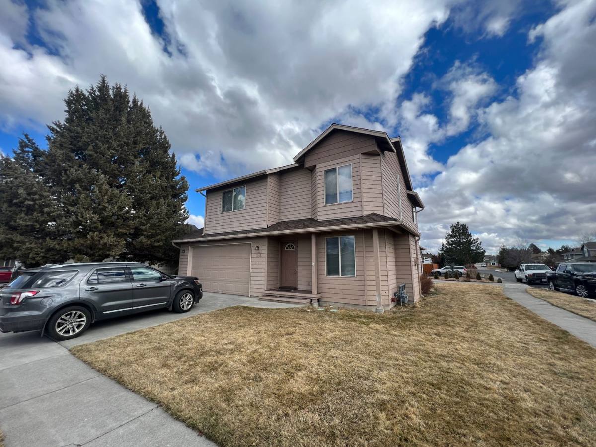 Apartment for rent at 1302 NE Tucson Way, Bend, OR 97701