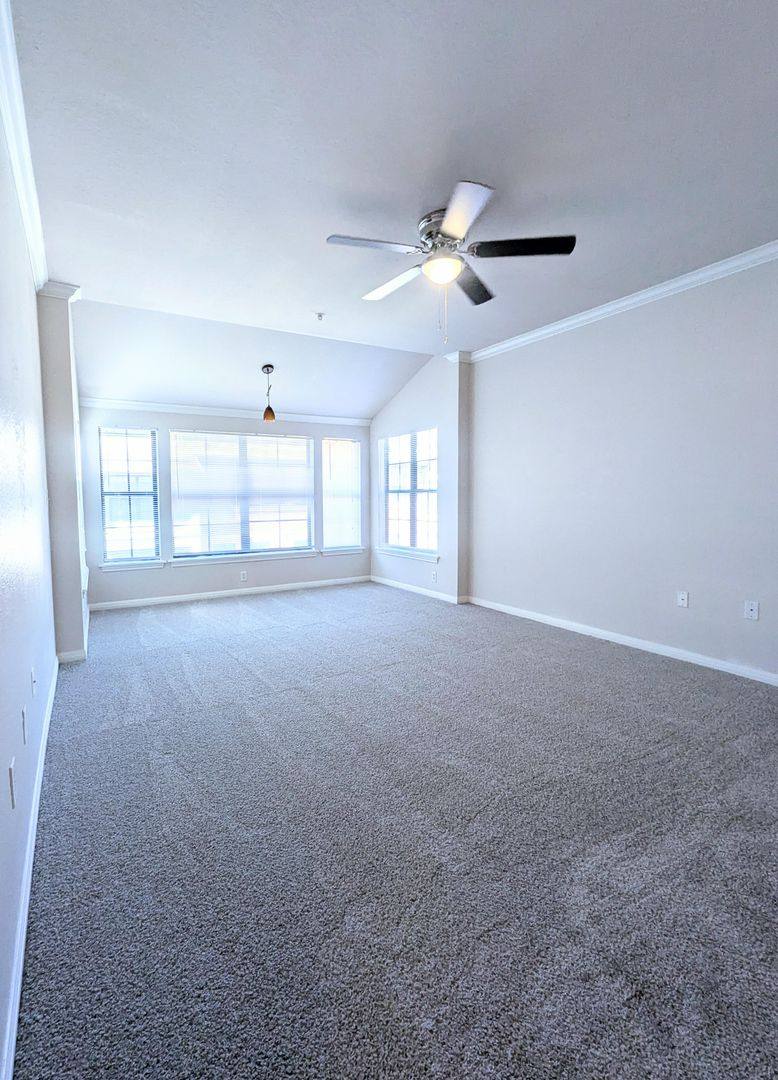 Apartment for rent at 911 N Orange Ave #522, Orlando, FL 32801