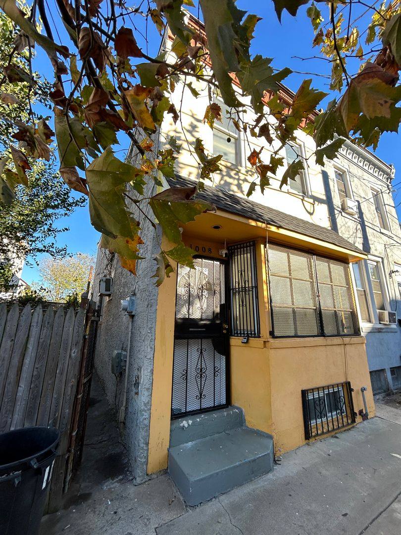 House for rent at 1008 S 3rd St, Camden, NJ 08103