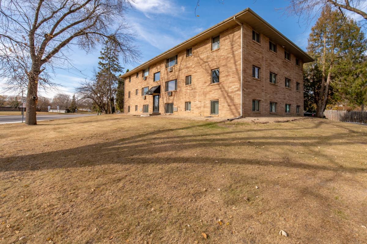 Apartment for rent at 7104 36th Ave N, Minneapolis, MN 55427