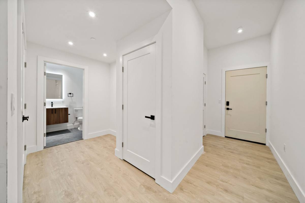 Wood Street Lofts, 326 N 12th St, Philadelphia, PA 19107 - Apartment for Rent - Image 8