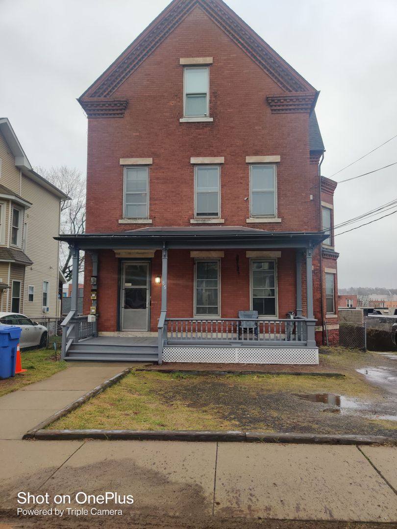 Apartment for rent at 85 Lincoln, Meriden, CT 06451