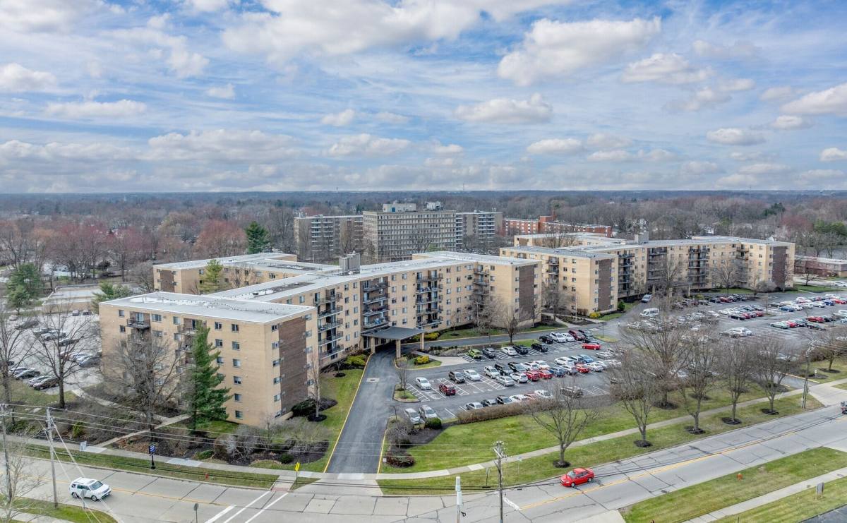 Apartment for rent at 9235 N Church Dr, Cleveland, OH 44130