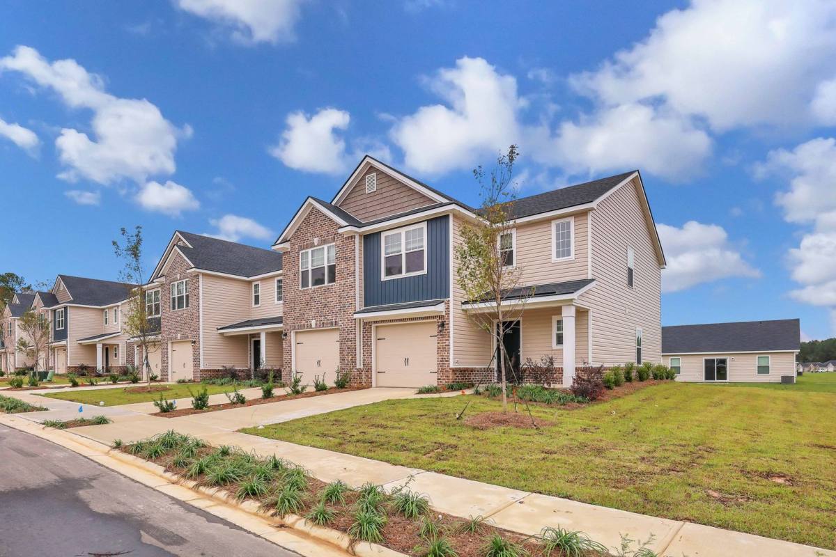 Townhouse for rent at 402 Betts Dr, Statesboro, GA 30458