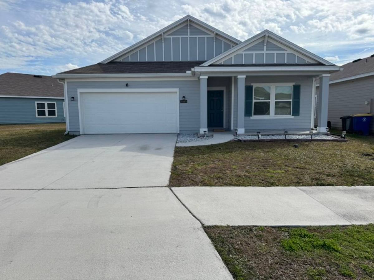 House for rent at 5345 Kellar Circle, Jacksonville, FL 32218