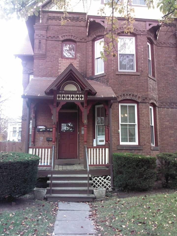 Apartment for rent at 30 Hungerford St, Hartford, CT 06106