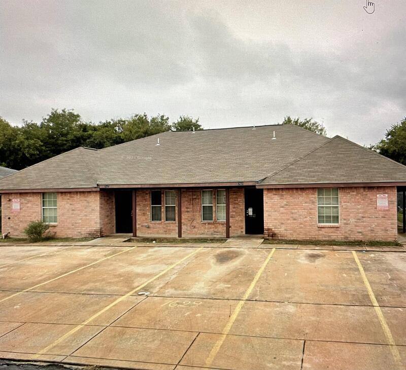 Apartment for rent at 7627 Windsor Oaks, San Antonio, TX 78239