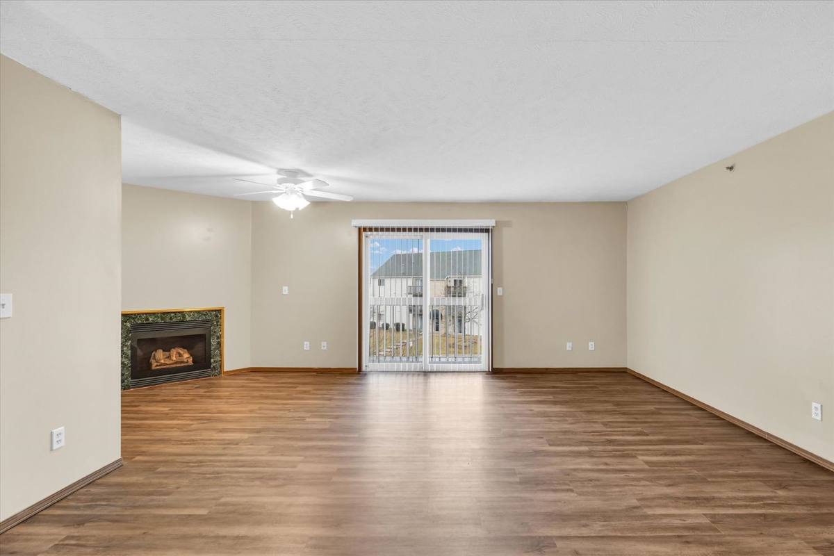 Apartment for rent at 1-6 Rainbow Circle, Bloomington, IL 61704