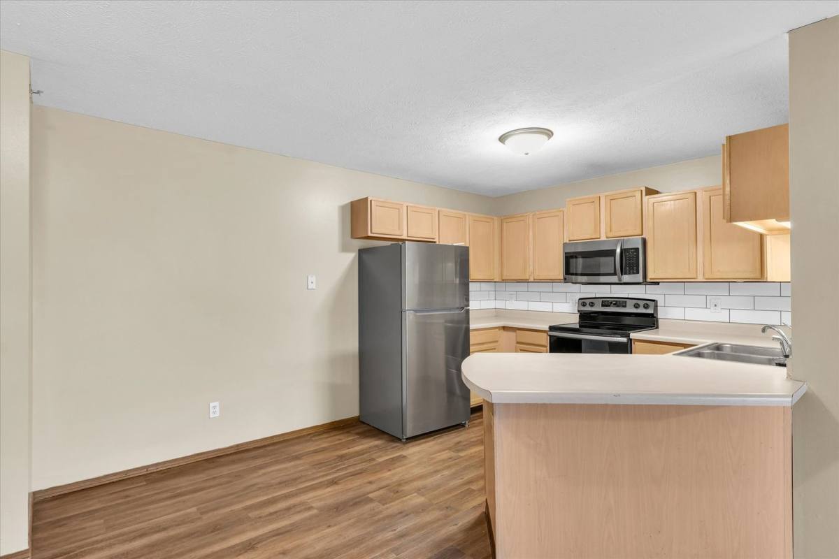 Apartment for rent at 1-6 Rainbow Circle, Bloomington, IL 61704