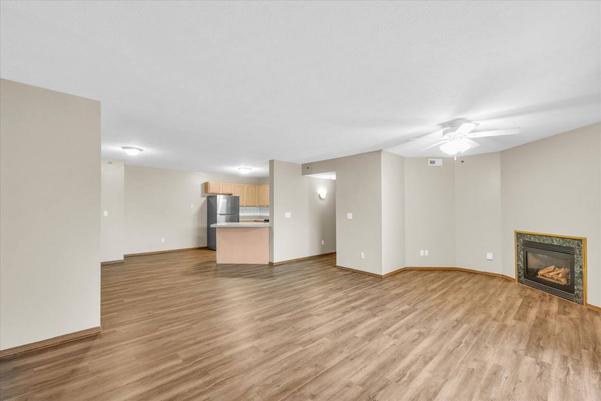 Apartment for rent at 1-6 Rainbow Circle, Bloomington, IL 61704