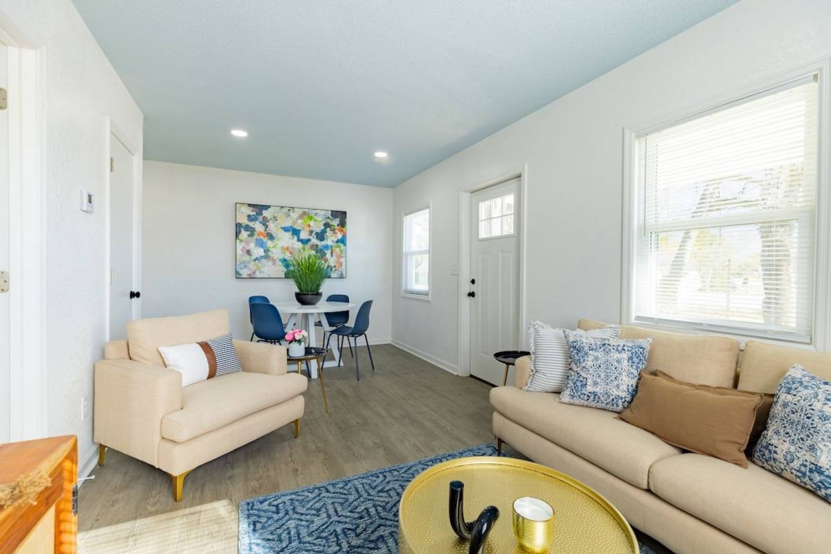 Townhouse for rent at 3103A Azalea Dr, North Charleston, SC 29405