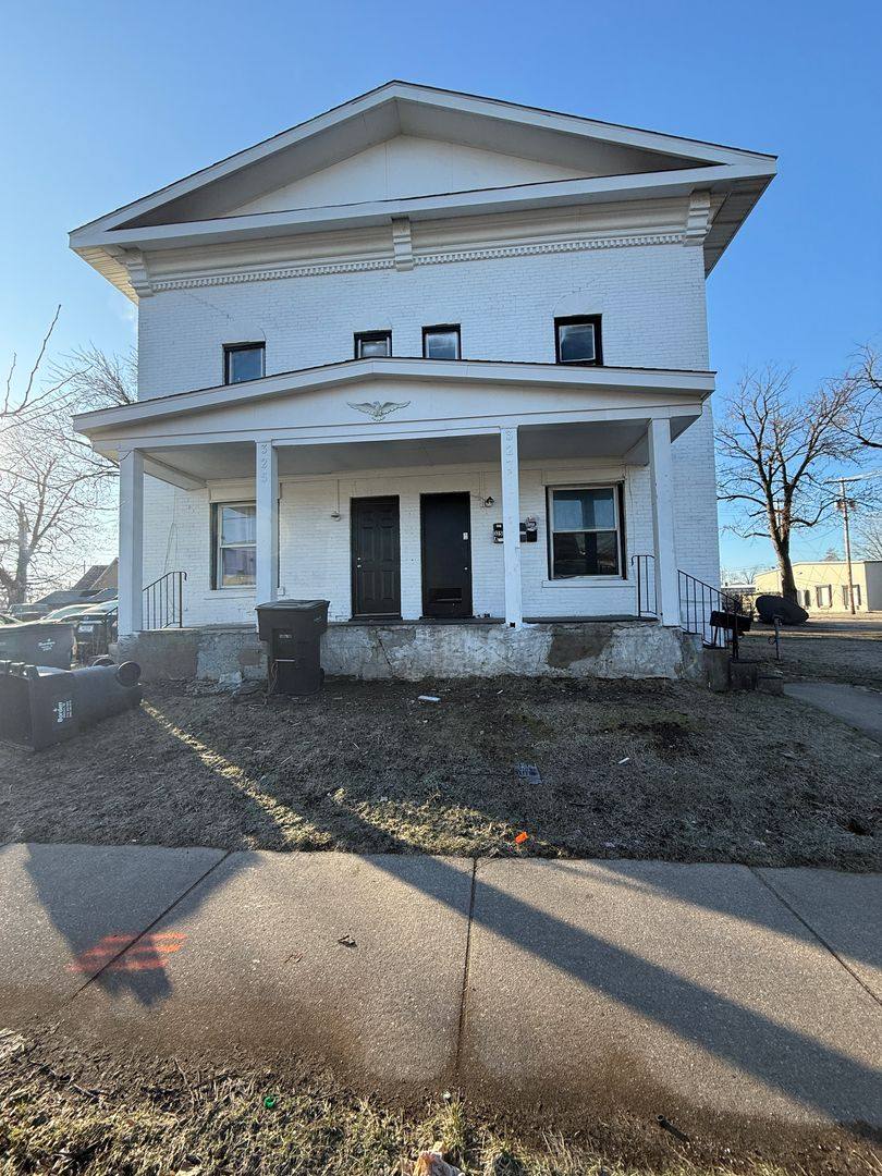 Apartment for rent at 327 Harrison St, Elkhart, IN 46516
