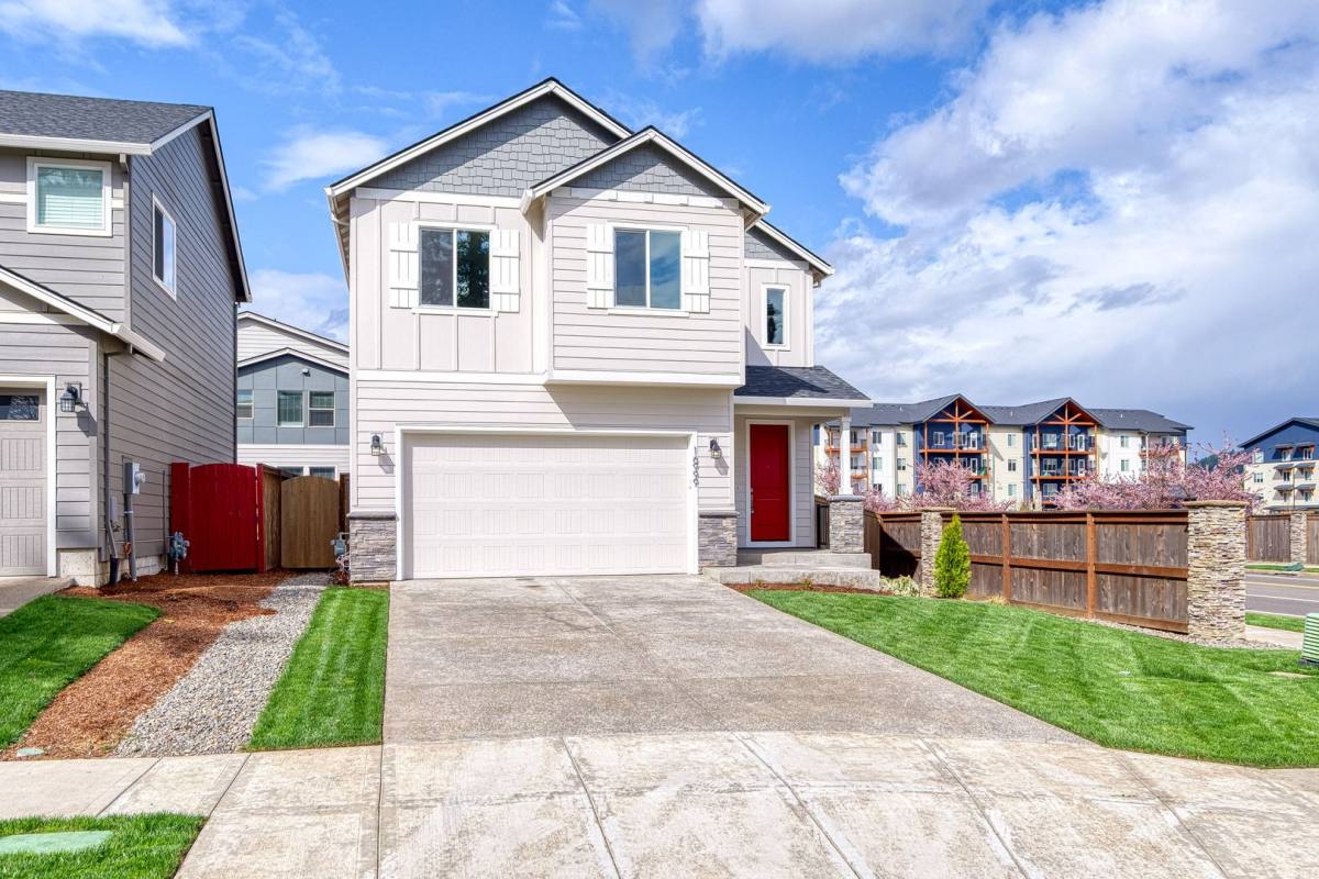 House for rent at 16999 SE Hagen Rd, Happy Valley, OR 97086