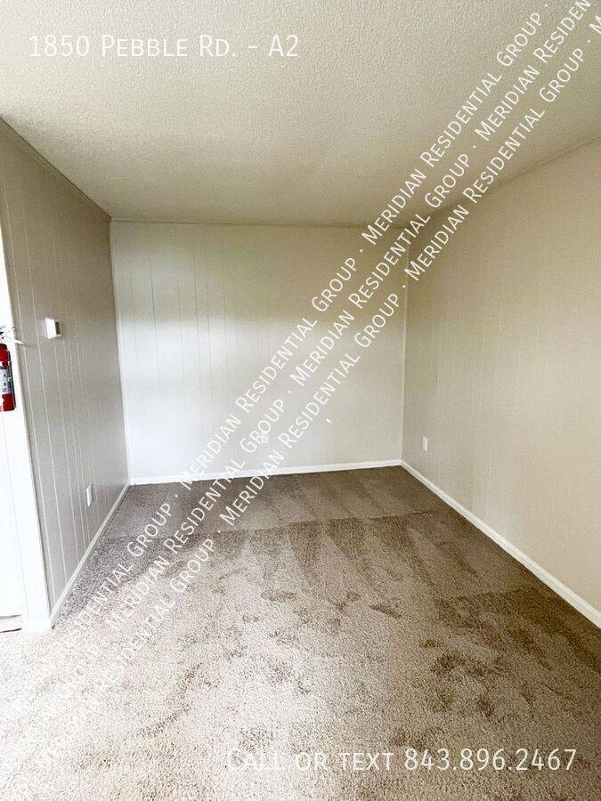 Apartment for rent at 1850 Pebble Rd, Charleston, SC 29406