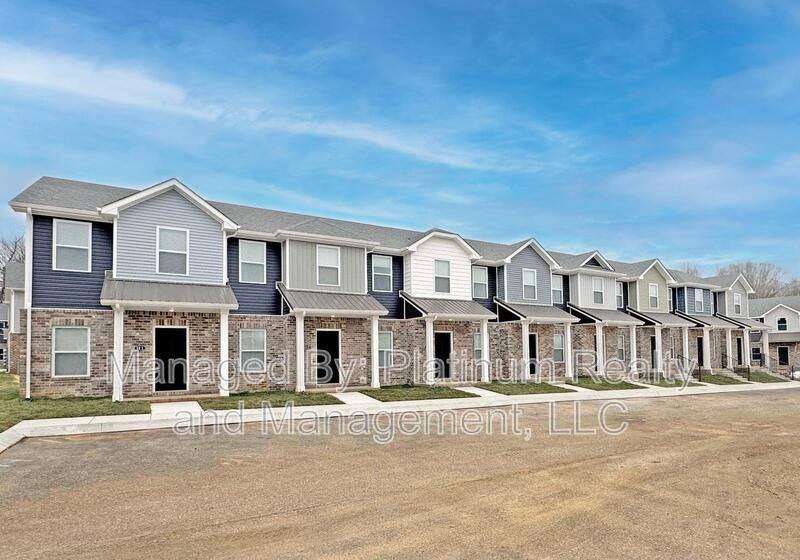 Townhouse for rent at 1115-F5 Hillwood Dr, Clarksville, TN 37040
