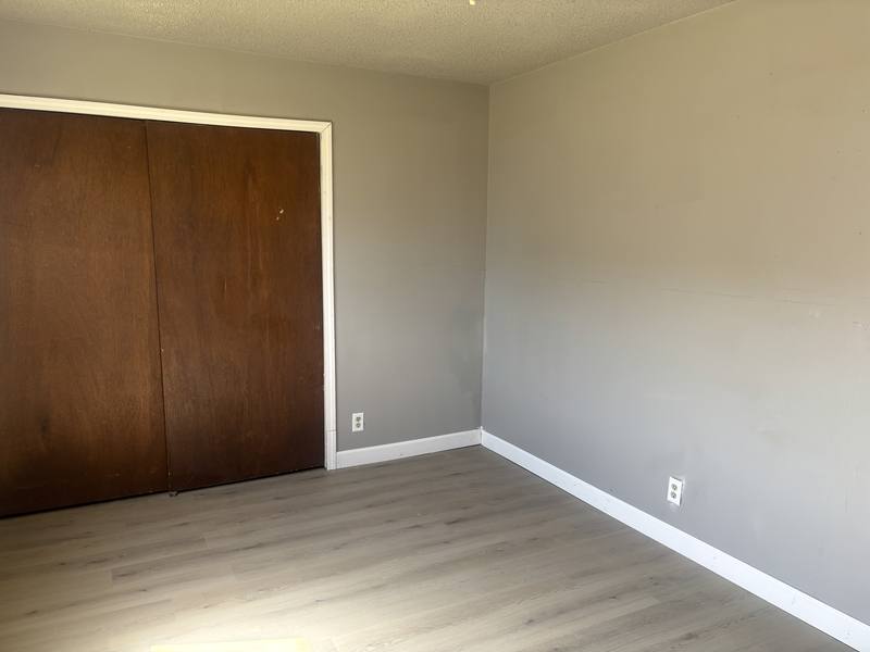 Apartment for rent at 325 Clymer Rd #4, Hiawatha, IA 52233