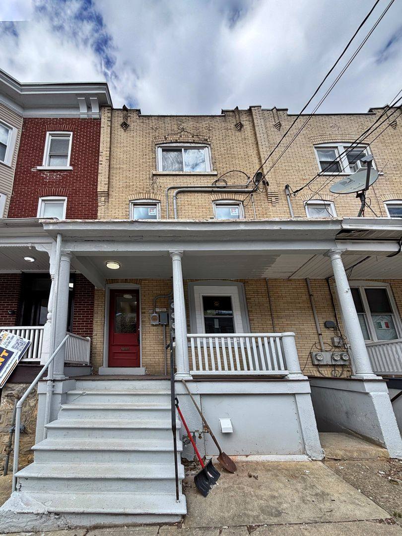 Apartment for rent at 26 W N St, Bethlehem, PA 18018