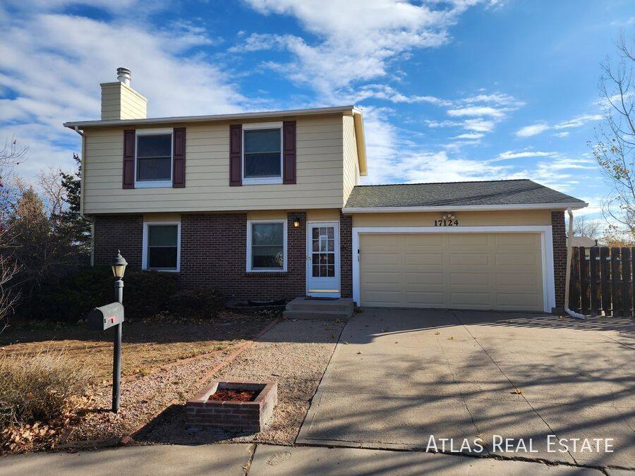 House for rent at 17124 E Kent Dr, Aurora, CO 80013
