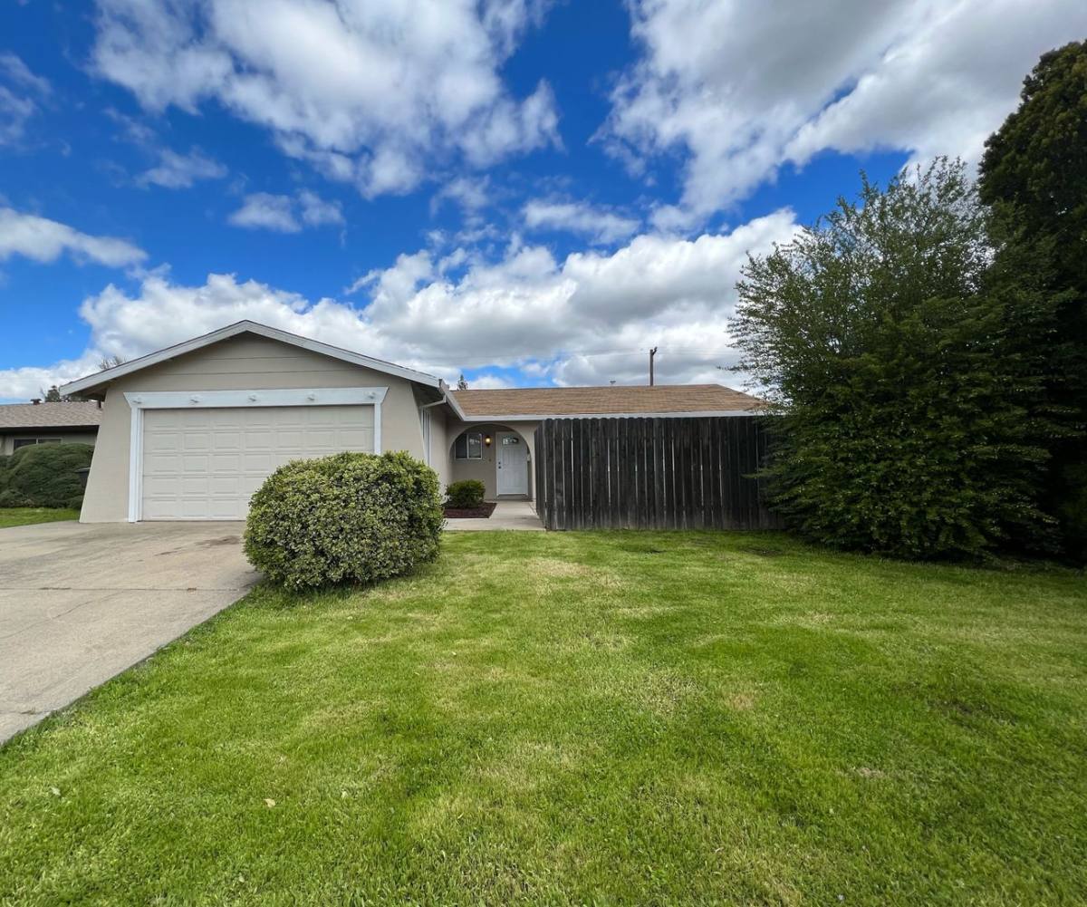 House for rent at 7418 Saybrook Dr, Citrus Heights, CA 95621